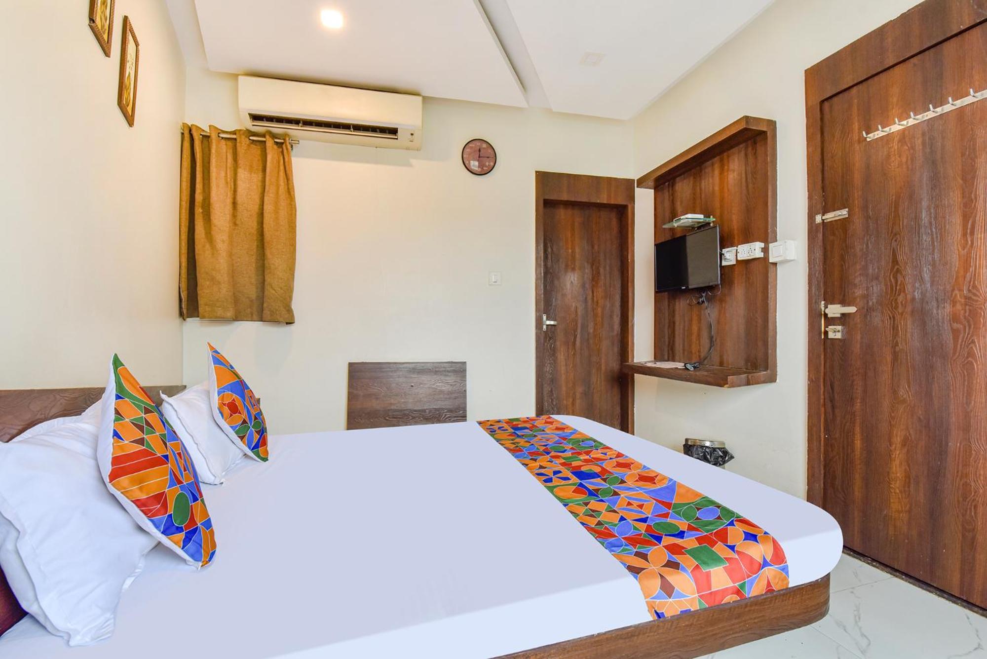 Fabexpress Ta Paradise Ujjain Luaran gambar